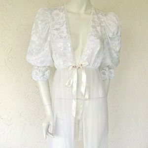 NWT TOSCA Puffy Sleeve Flowy Chiffon Peignoir Robe